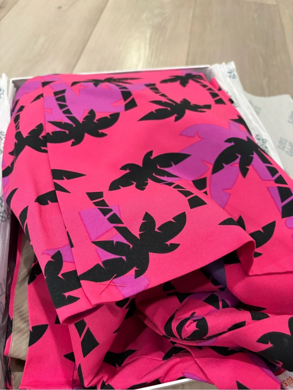 OppoSuits Hot Pink Palm-Print Short Suit with Tie